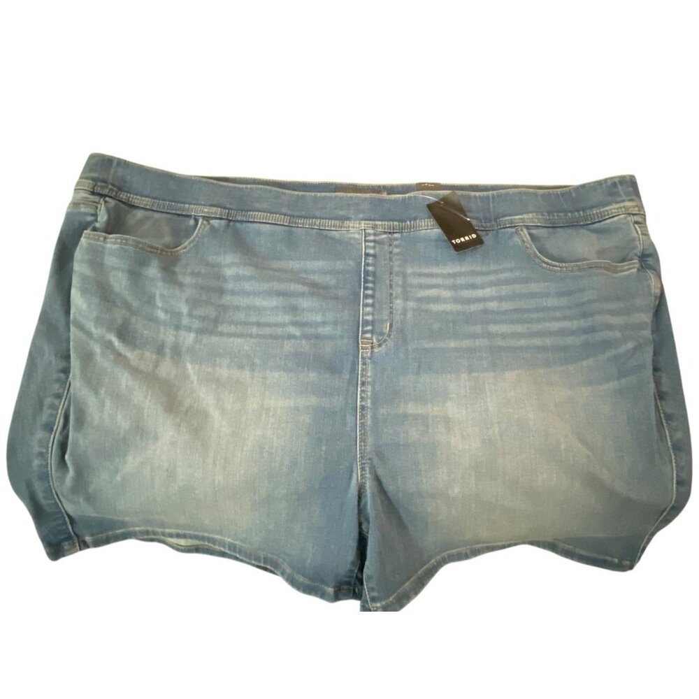Torrid Womens Plus Size Denim Shorts 5X NWT Medium Wash 5-Pocket Stretch Casual